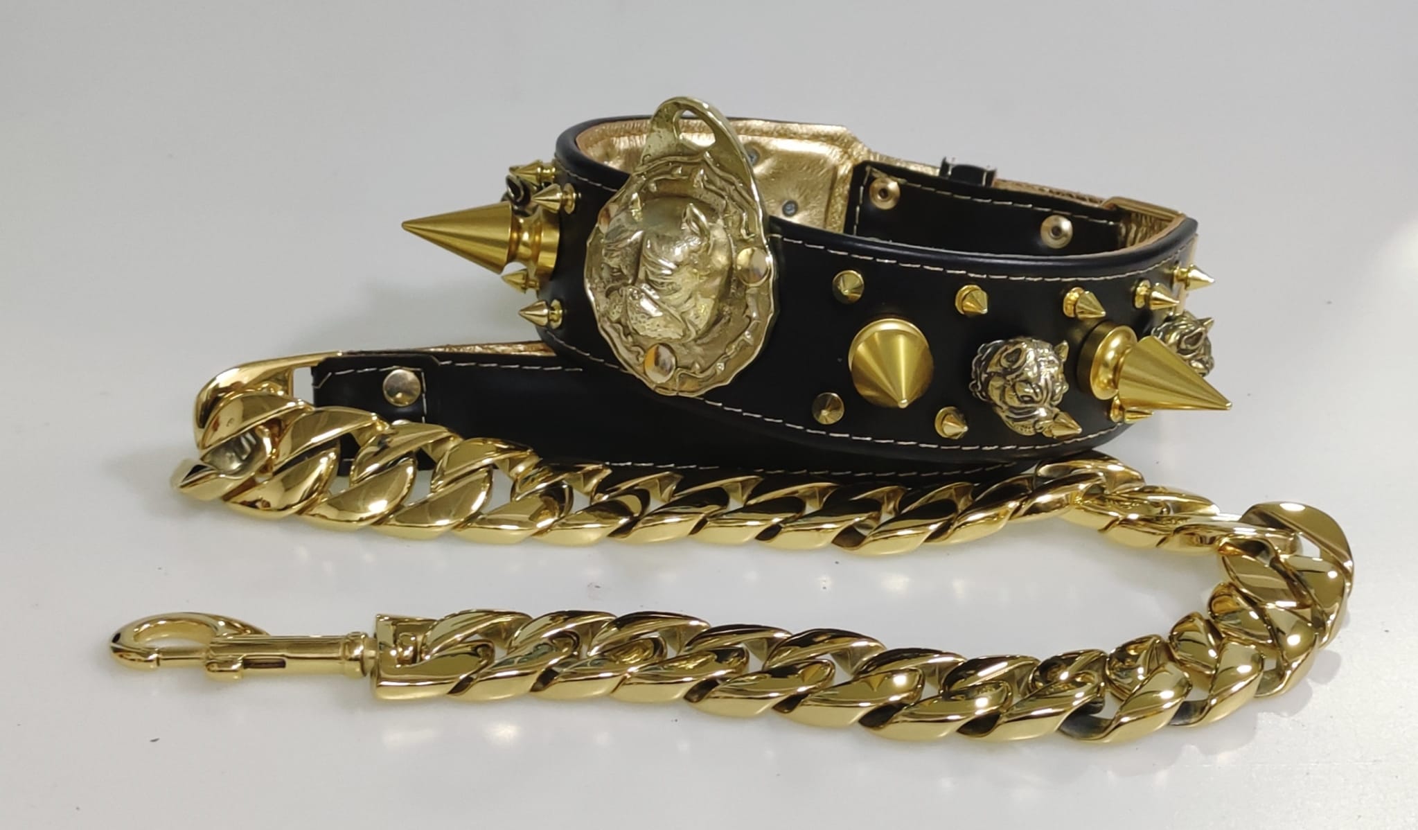 Collar y correa LV Gold American bully