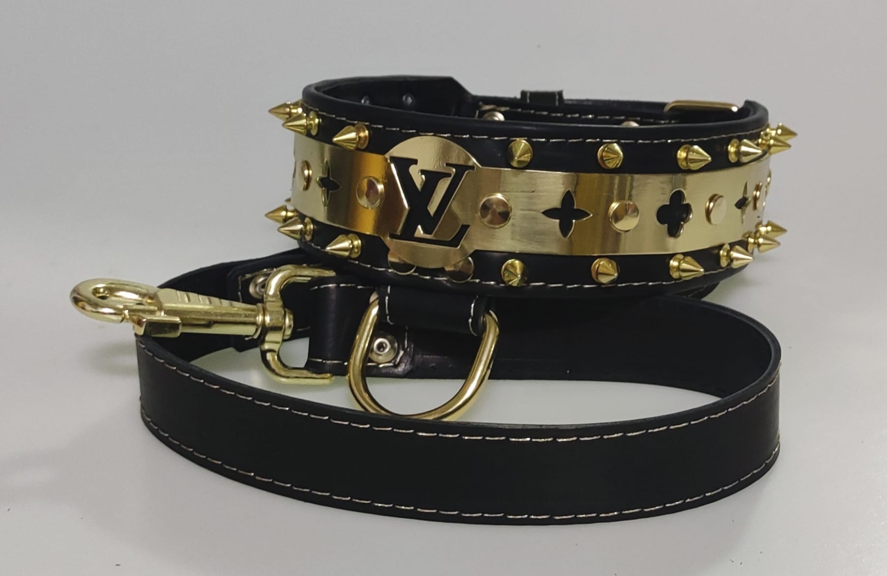 Collar y correa Spike Black and Gold LV